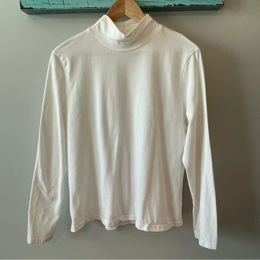 🍒🍒🍒 2 a Tee Boutique White Turtleneck, XL, EUC